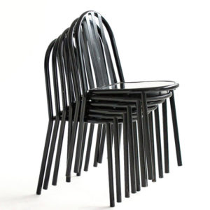 Chaises Emplilées